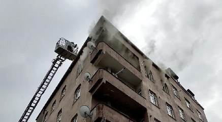 Son dakika gündem: SULTANGAZİ'DE 5 KATLI BİNADA YANGIN
