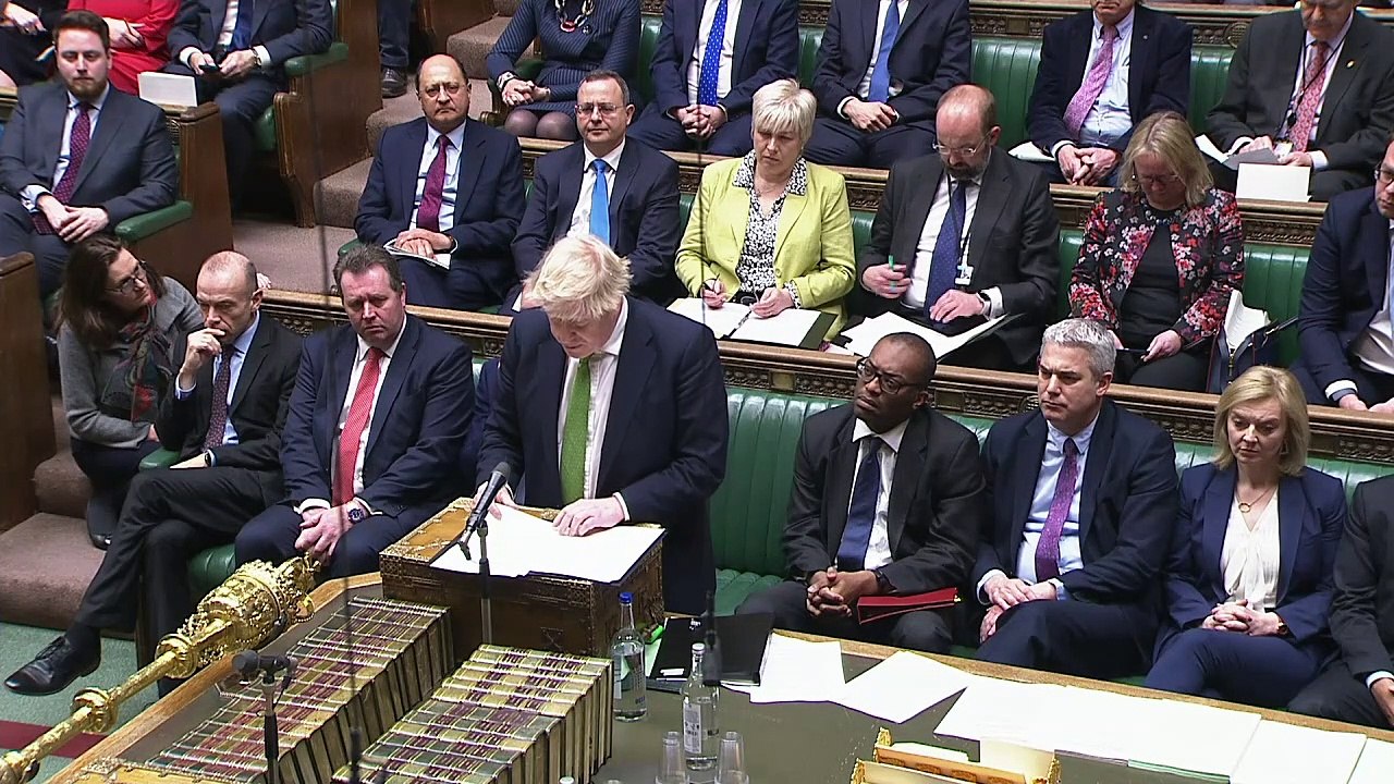 PM announces sanctions against Russian banks and individuals