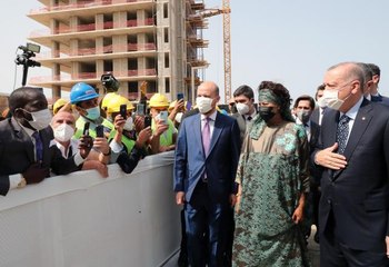 Cumhurbaşkanı Erdoğan: "Bölgesinde anahtar konumda bir ülke olan Senegal'le münasebetlerimiz mükemmel düzeyde seyrediyor"Erdoğan, Dakar Büyükelçiliği...