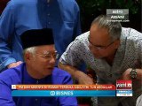 PM dan adiknya di majlis rumah terbuka Aidilfitri Tun Abdullah