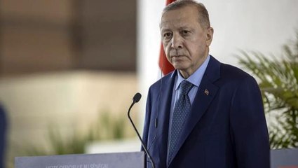 Télécharger la video: Cumhurbaşkanı Erdoğan, Rusya-Ukrayna krizi sonrası Afrika gezisini yarıda kesti! Yurda dönüyor