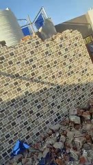 Ahmedabad : जुहापुरा में तीन मंजिला इमारत को ढहाया