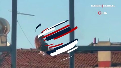 Yürekler ağza geldi! Çatıda yoga yapan kadın canını böyle hiçe saydı