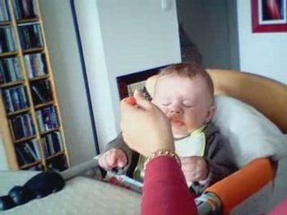 Tom 1er repas 06 mars 08