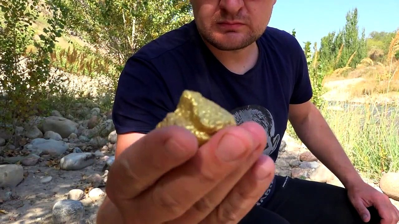 These gold riches may be close by the city. (River Treasure)