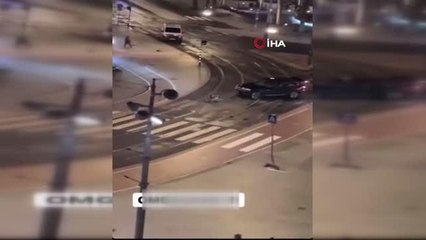 Hollanda'daki rehine krizi sona erdiPolis kaçmaya çalışan saldırganı arabayla çarparak durdurdu