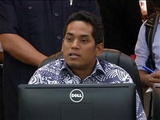 Pengundi muda sangat-sangat atas pagar - Khairy