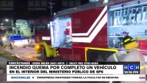 Bomberos apagan fuego en un vehículo en San Pedro Sula