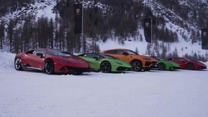 Eine Wintersportwoche für Lamborghini. Die Lamborghini Accademia Neve kehrt 2022 nach Livigno zurück