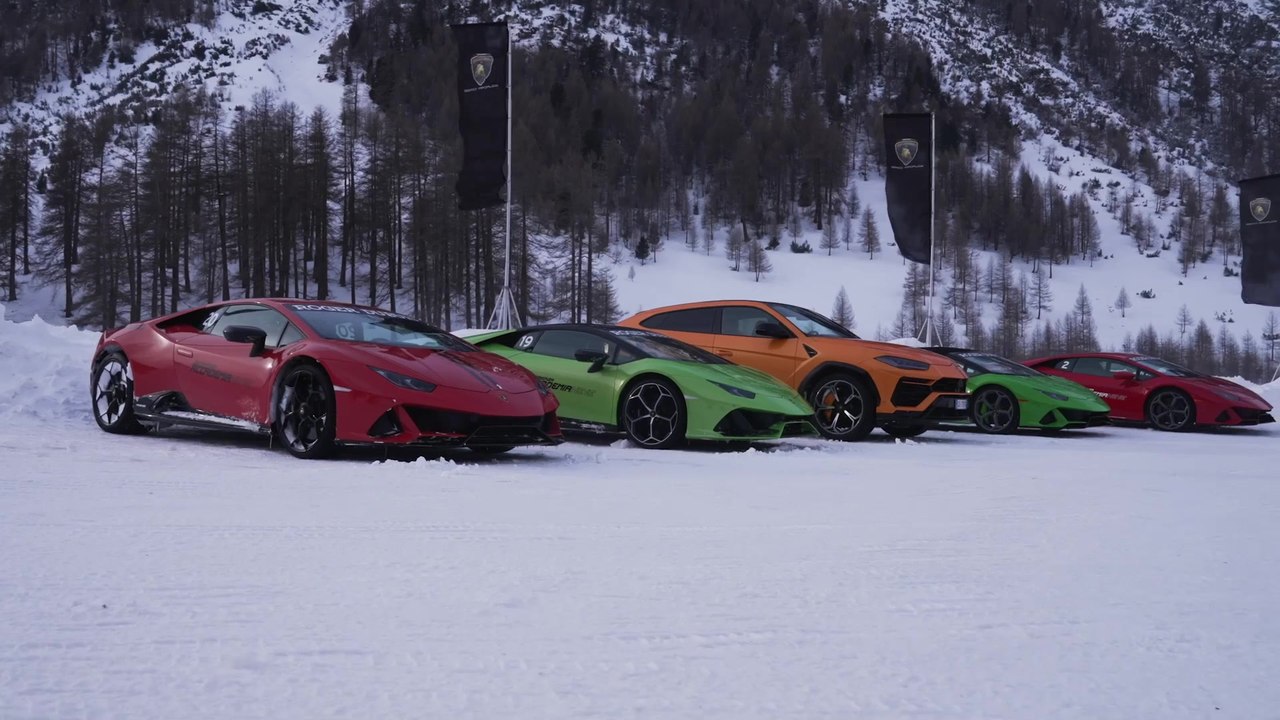 Eine Wintersportwoche für Lamborghini. Die Lamborghini Accademia Neve kehrt 2022 nach Livigno zurück