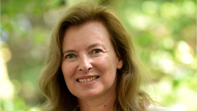 GALA VIDÉO - “Une aventure de dingue” : Valérie Trierweiler de retour en France après sa participation à Pékin Express