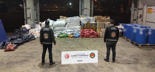 Son dakika: Kaçak tütün operasyonunda 1,5 milyon liralık malzeme ele geçirildi