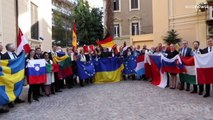 Ambasciatori Ue in piazza a Roma a sostegno dell'Ucraina