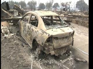 Wildfire destroys 400 homes in California