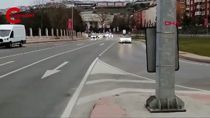 Çakarlı araçlarla düğün konvoyu; Drift de yaptılar