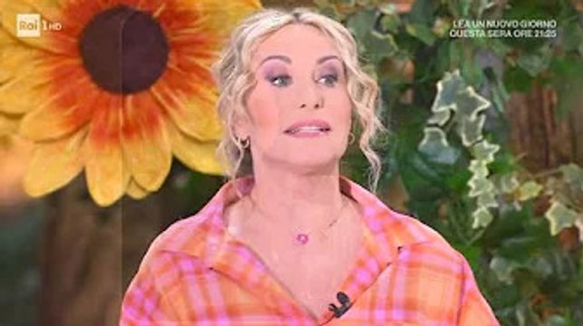 E' sempre mezzogiorno, l'emozione di Antonella Clerici: Pochi giorni fa è nata Anita Ha fatto un l