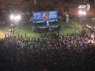 Huge rallies boost opposition hopes in Singapore polls