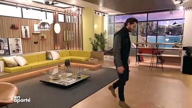 L’acteur Pierre Niney jette un César au feu dans En Aparté sur Canal Plus: Sortez-le de là s’il vous plait. Il faut qu'on le rende - VIDEO