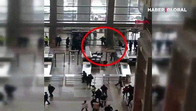 İstanbul Adalet Sarayı'na kesici aletle girmeye çalışan kişi gözaltında