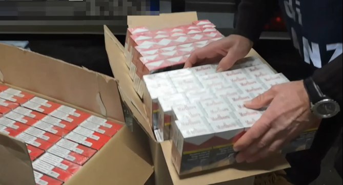 2 tonnellate di sigarette sequestrate nel Napoletano: in arresto un 49enne di Volla (23.02.22)