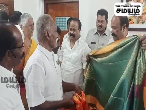 அதிமுக வேட்பாளர் அமைச்சர் முன்னிலையில் திமுகவில் இணைந்தார்!
