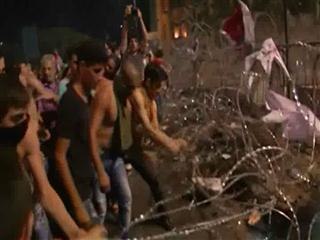 Thousands rally in Beirut against political leaders