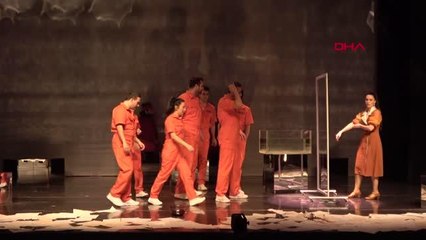 ERZURUM DEVLET TİYATROSU, 'HİÇ KİMSE' OYUNUYLA SEYİRCİYLE BULUŞUYOR