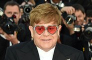 Elton John özel jetiyle ölüm tehlikesi atlattı