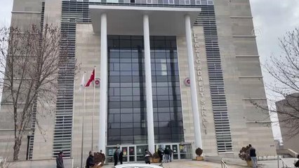 Otomobilinde esrar ele geçirilen zanlı tutuklandı