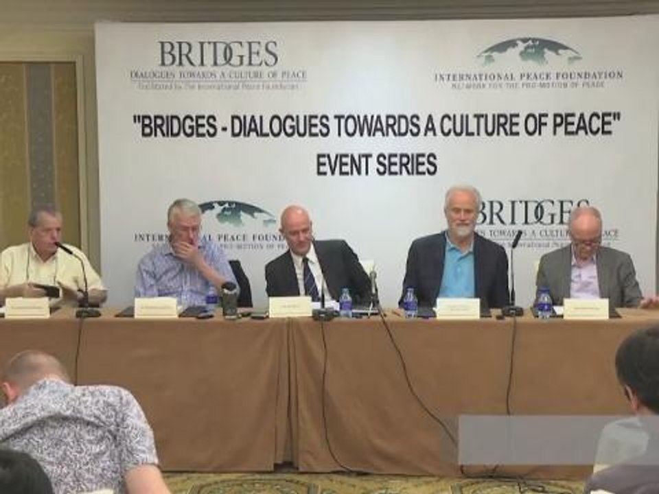 Nobel laureates call for easing N Korea sanctions