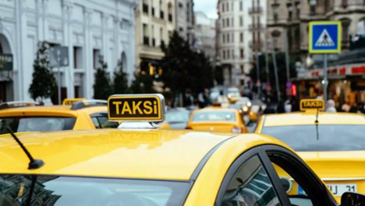 İstanbul'da taksiciler "geri dönüş" adı altında köprü ücreti talep edemeyecek