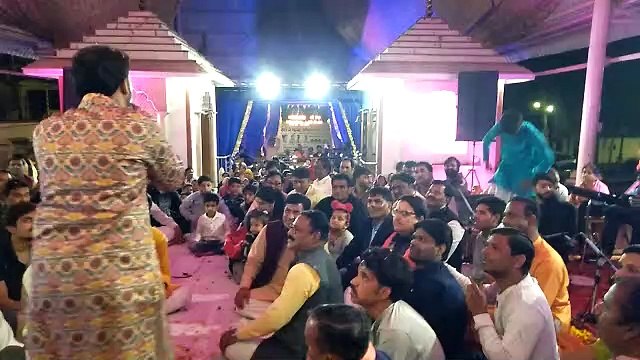 पाटोत्सव पर कोलकाता के फूलों से किया बाबा श्याम का श्रृंगार