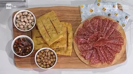 Ricette di oggi È sempre mezzogiorno: le chiacchiere salate dei Gemelli Billi L'atmosfera del Carnev