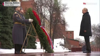 Moscou : Vladimir Poutine se recueille sur la tombe du soldat inconnu