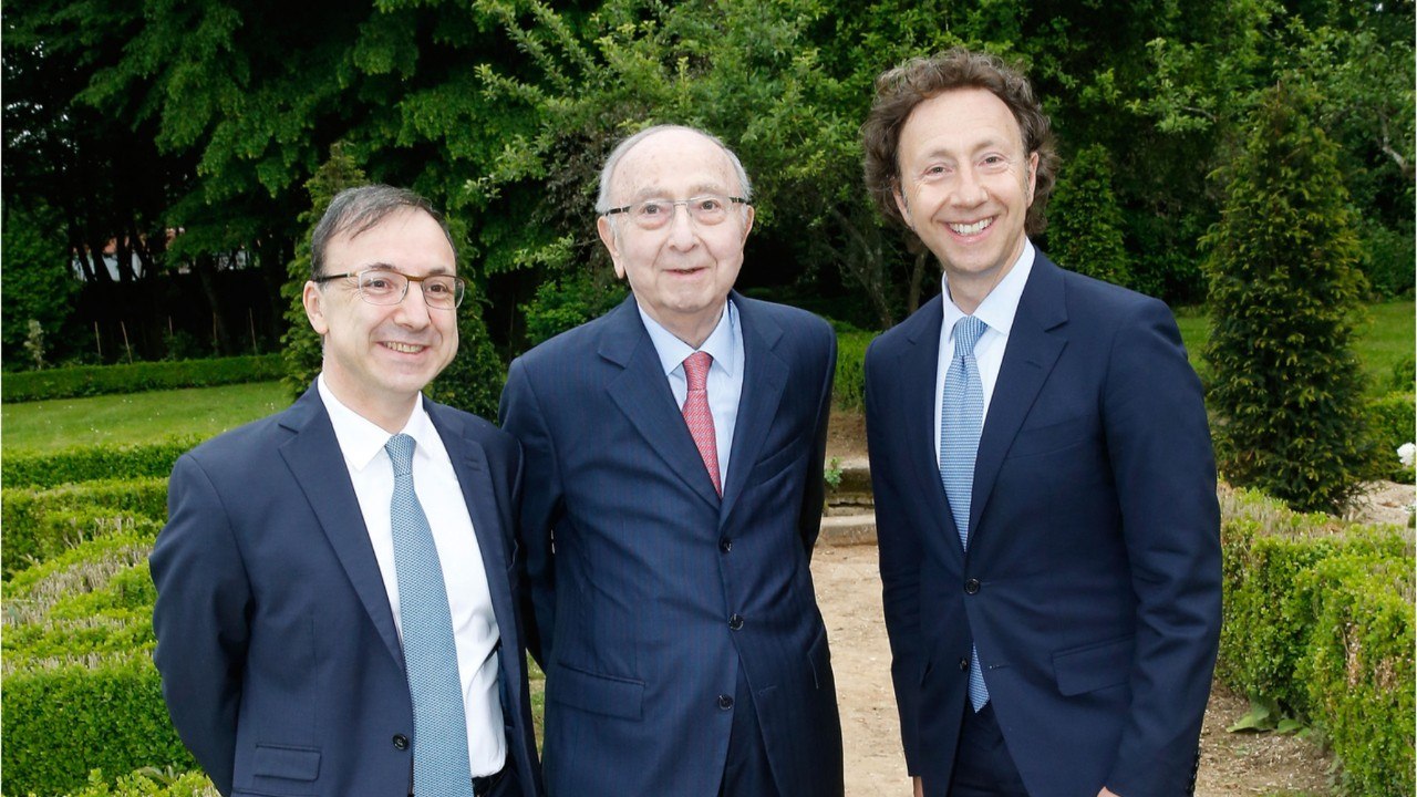 VOICI : Stéphane Bern : qui est son grand frère, le “très brillant” Armand Bern ?