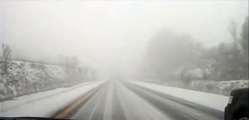 Un automobiliste réussit à ne pas taper de voitures pendant un carambolage !
