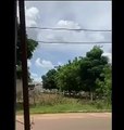 Avião cai em cima de casa no Maranhão e deixa três feridos; veja vídeo