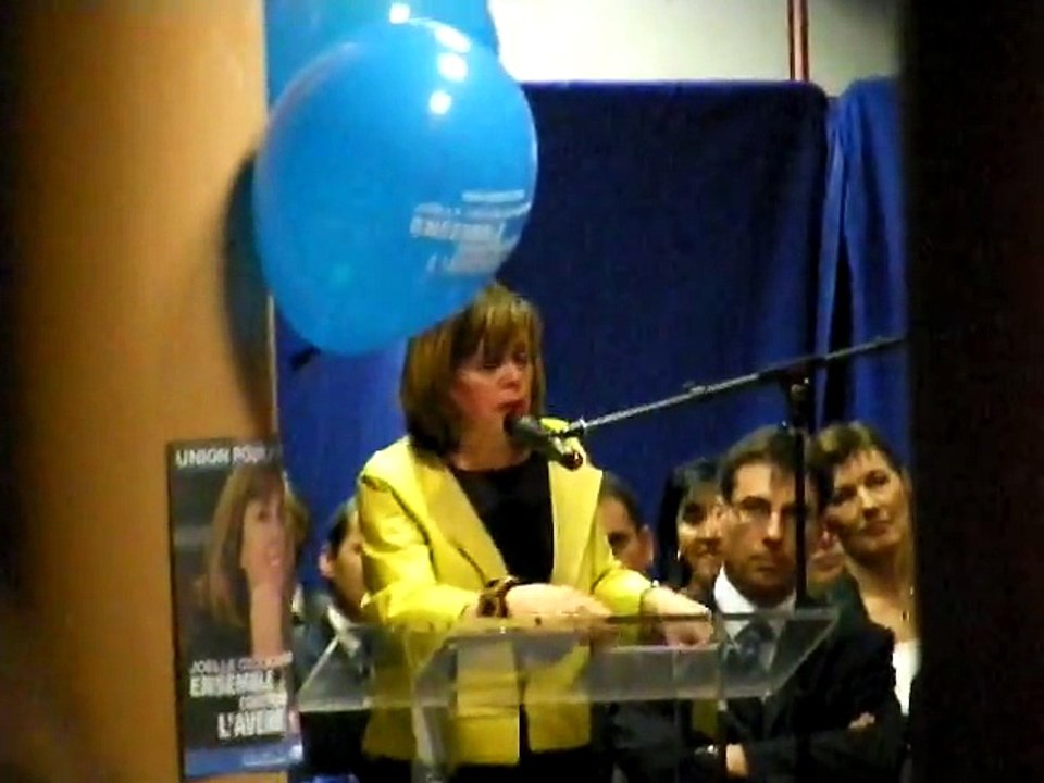 Joelle Ceccaldi attaque "Puteaux ensemble"