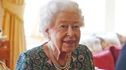 Queen health latest: Buckingham Palace issues update as monarch continues work at Windsor