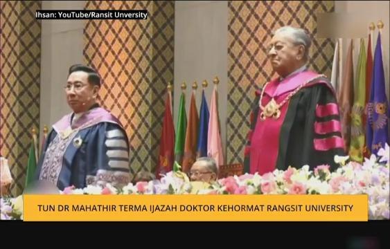 Tun Dr Mahathir terima Ijazah Doktor Kehormat Rangsit University