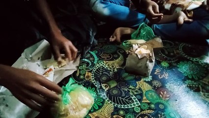 Pagi-pagi makan nasi uduk di pesantren