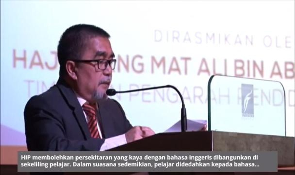 AWANI - Sarawak: JPN Sarawak lancar program perkasa Bahasa Inggeris