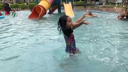 #AWANIJr: Alya @ kolam renang