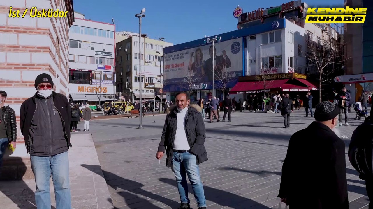 "Dünya Lideriyiz" Diyen Adama Sinirlenen Taksici Herkese Saydırdı!
