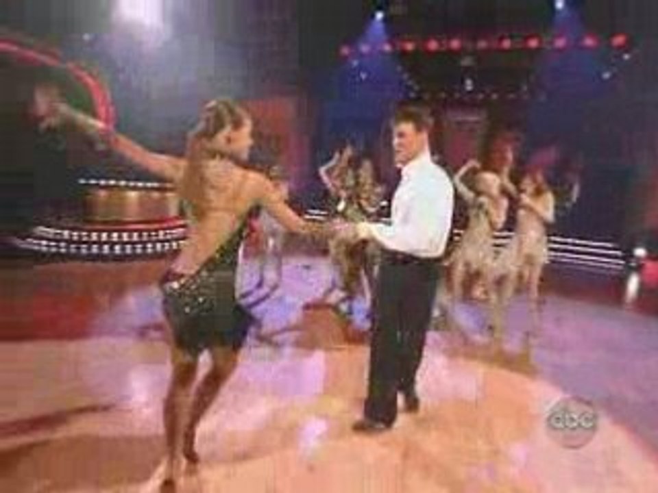 Pussycat_dolls-sway_(dancing_with_the_stars-2006-01-27)(pcdw