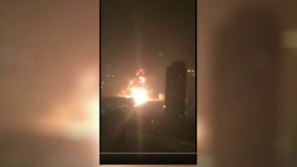 أوكرانيا.. الحرائق الناتجة عن الغارات الروسية في محطة توليد كهرباء في لوهانسك