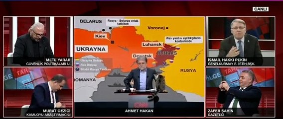 CNN Türk'te canlı yayında Ahmet Hakan'ın zor anları...