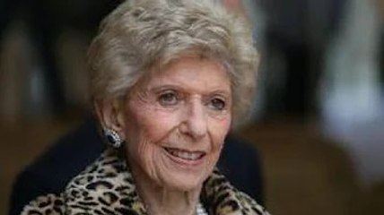 Pour Hélène Carrère d’Encausse, le pronom iel est « un coup de pub »