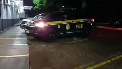 Caminhoneiro é detido por embriaguez ao volante na BR-277 após denúncia anônima