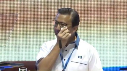 Ada sebab Liow Tiong Lai menangis